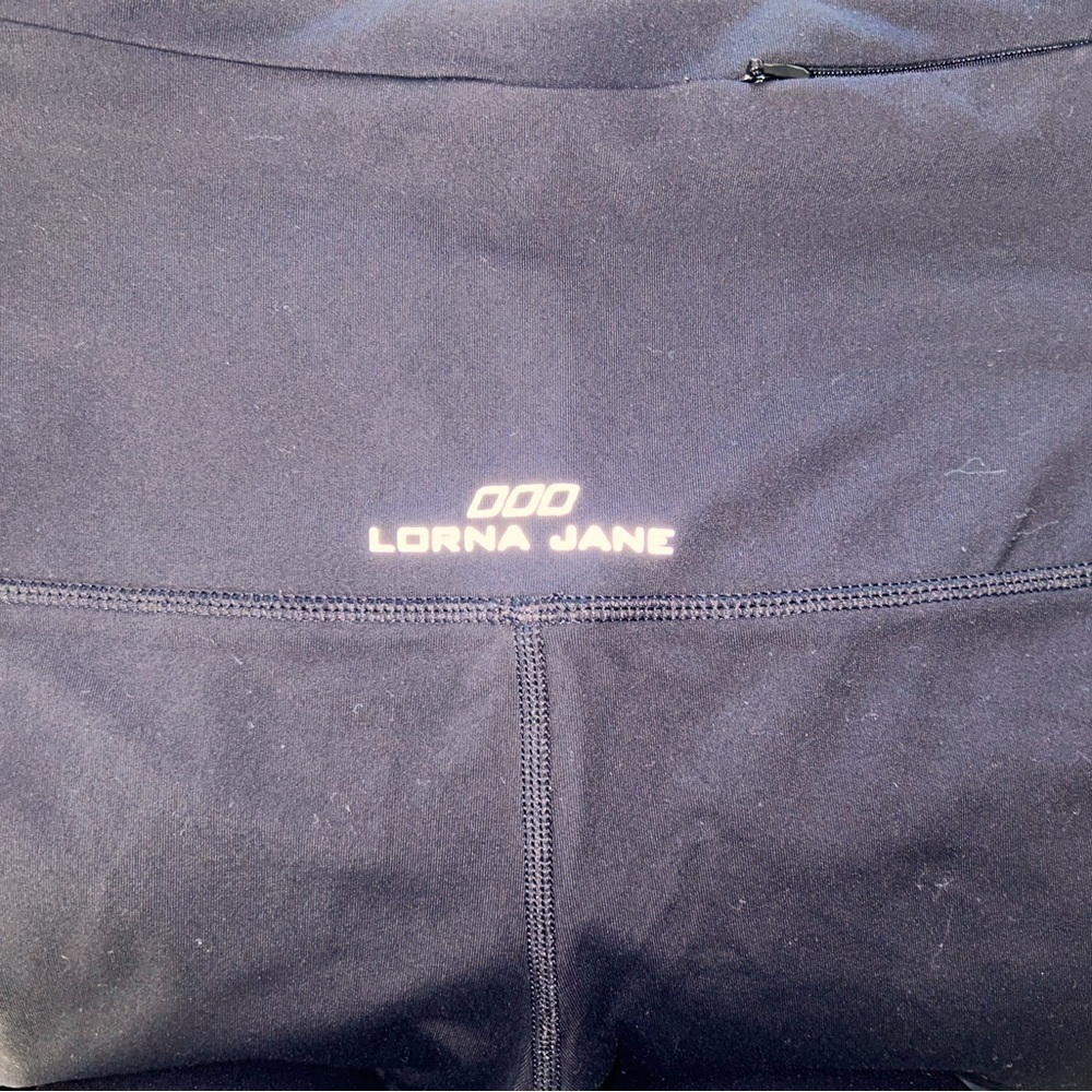 LORNA JANE black leggings size S